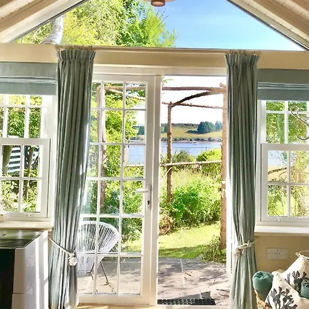 Pensjonat Coastal Chic Waterfront