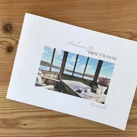 Coastal Chic Waterfront 4*