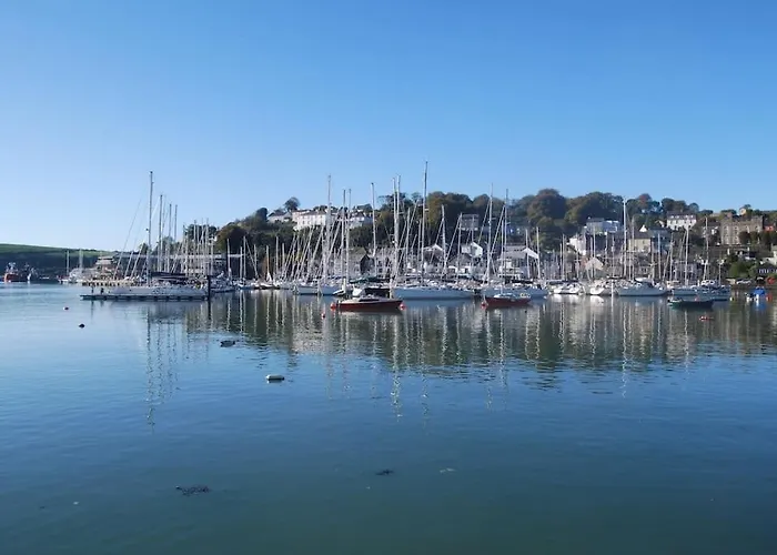 Gasthof Coastal Chic Waterfront