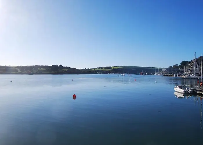 Coastal Chic Waterfront Kinsale