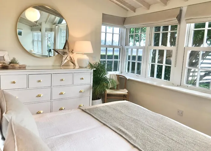 Gasthuis Coastal Chic Waterfront Kinsale